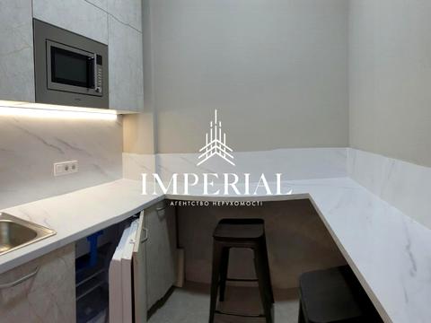 комерційна за адресою Жилянська вул., 68