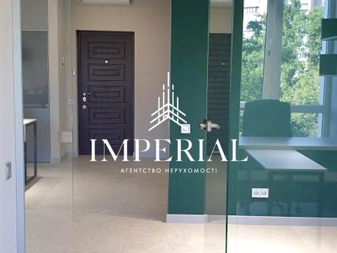 комерційна за адресою Жилянська вул., 68