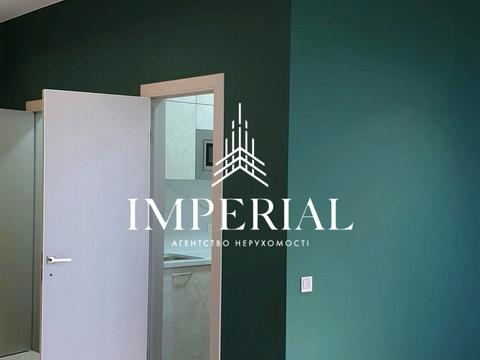 комерційна за адресою Жилянська вул., 68