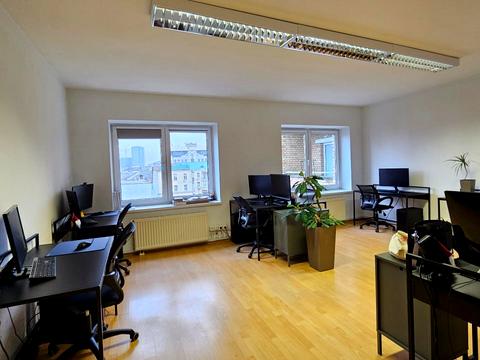 комерційна за адресою Велика Васильківська вул. (Червоноармійська), 9-2