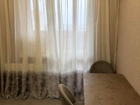 квартира за адресою Харків, Драгоманова вул., 8