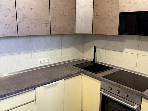 квартира за адресою Харків, Драгоманова вул., 8