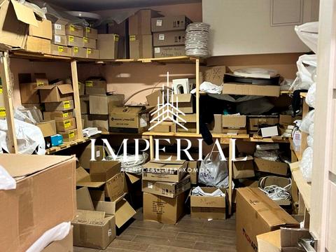 комерційна за адресою Драгоманова вул., 1Н