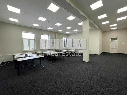 комерційна за адресою Володимирський узвіз, 10