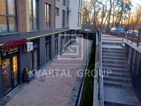 комерційна за адресою Лисенка вул., (Будинок)