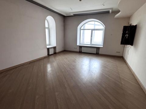 квартира за адресою Київ, Володимира Івасюка просп. (Героїв Сталінграду), 22