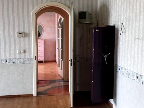 квартира за адресою Київ, Володимира Івасюка просп. (Героїв Сталінграду), 22