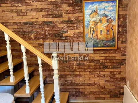 будинок за адресою Вишнева вул.