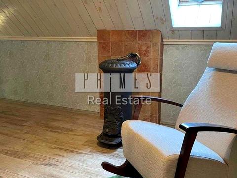 будинок за адресою Вишнева вул.