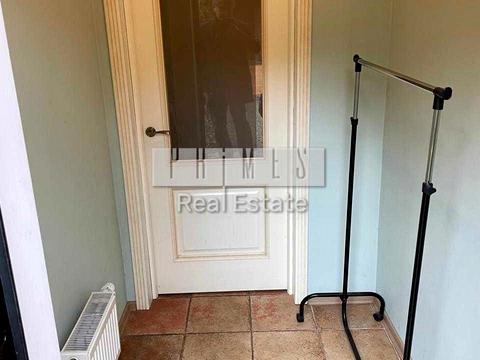 будинок за адресою Вишнева вул.