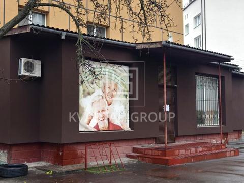 комерційна за адресою Миру вул., 16