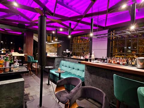 комерційна за адресою Хрещатик вул. (Kreschatic), 29/1