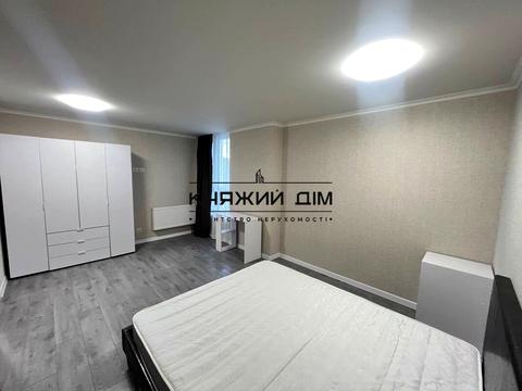 квартира за адресою Михайла Максимовича вул. (Онуфрія Трутенка), 32-А