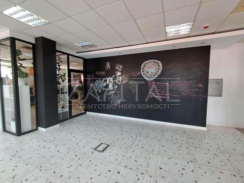 коммерческая по адресу Степана Бандеры просп. (Московський), 23