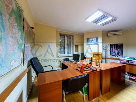 комерційна за адресою Київ, Раїси Окіпної вул., 4