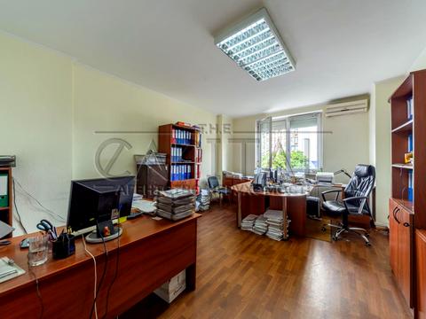 комерційна за адресою Київ, Раїси Окіпної вул., 4