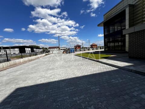 комерційна за адресою 2-га Садова вул., 1