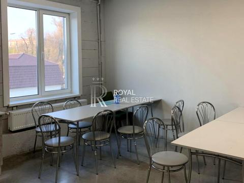 комерційна за адресою Залізничне шосе, 2