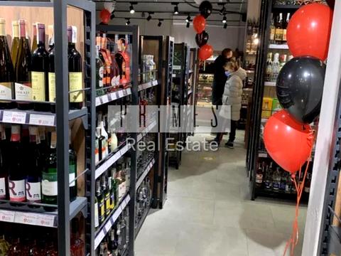 комерційна за адресою Київ, Метрологічна вул., 15