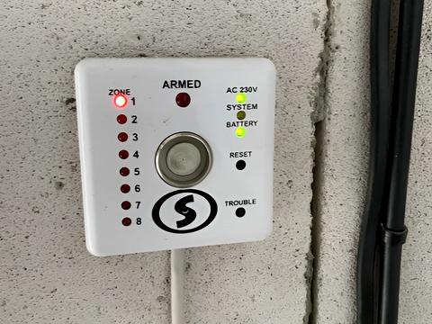 комерційна за адресою Дніпросталівська вул. (Винокурова), 11-А