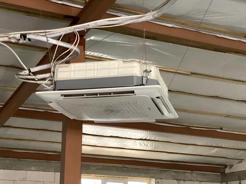 комерційна за адресою Дніпросталівська вул. (Винокурова), 11-А