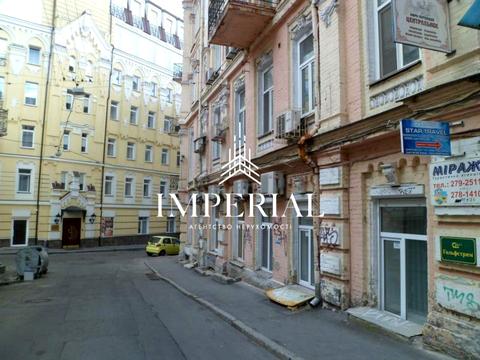 комерційна за адресою Тараса Шевченка пров., 7