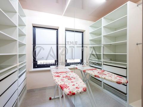 будинок за адресою Лютнева вул.