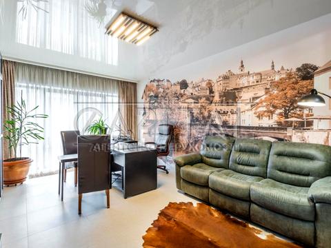 будинок за адресою Лютнева вул.