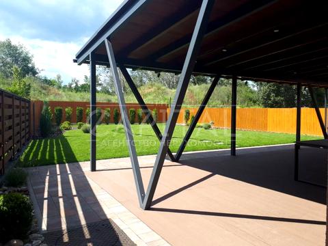 будинок за адресою Лютнева вул.