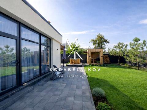 будинок за адресою Шкільна вул., 44