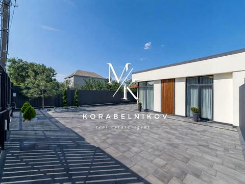 будинок за адресою Шкільна вул., 44