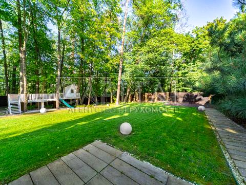 дом по адресу Патріарха Володимира Романюка ул. (Жовтнева)