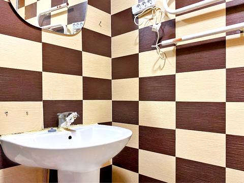 квартира за адресою Богдана Хмельницького просп. (Героїв Сталінграда), 142