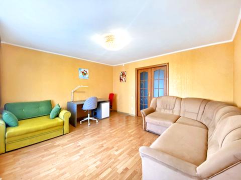 квартира за адресою Василя Макуха вул. (Червонопартизанська), 3