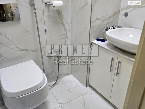 комерційна за адресою Миколи Міхновського бульв. (Дружби народів), 3