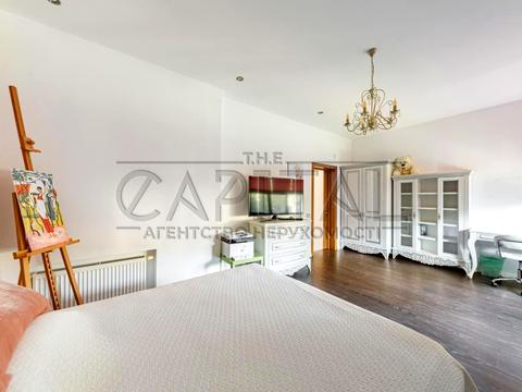 дом по адресу Патріарха Володимира Романюка ул. (Жовтнева)