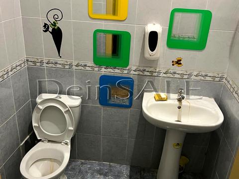 комерційна за адресою Київ, Володимирська вул., 6