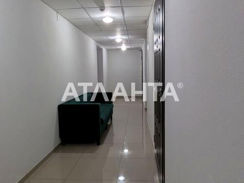 комерційна за адресою Літературна вул., 8