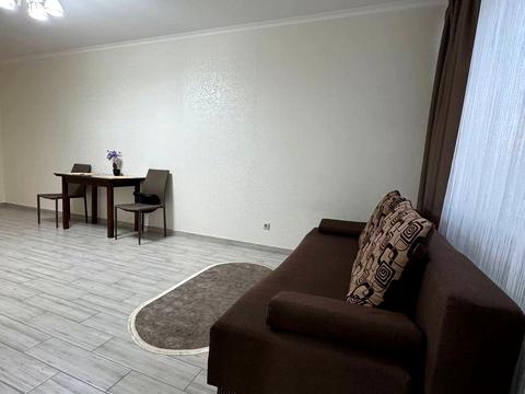 квартира за адресою Перлинна вул., 7