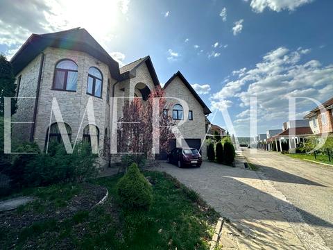 будинок за адресою с. Нові Безрадичі, Пісчана, 55Е