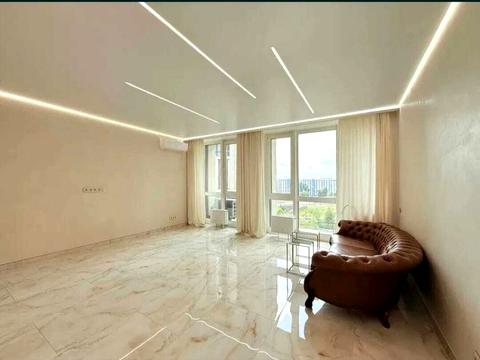 комерційна за адресою Зарічна вул., 4