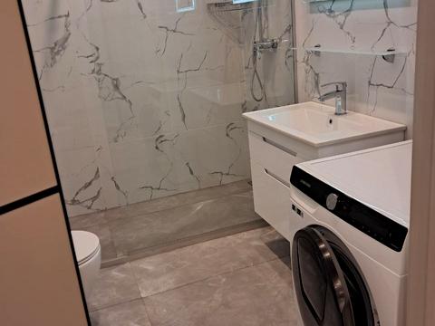 квартира за адресою Кучмин Яр пров. (Краснодонський), 4