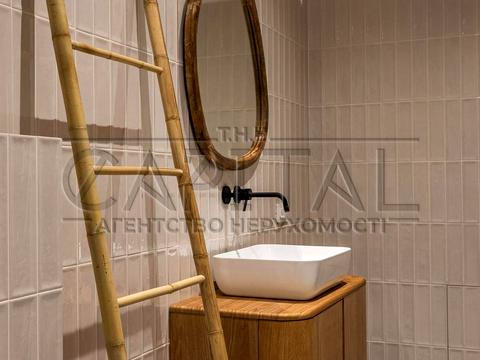 будинок за адресою смт. Козин, Київська вул.