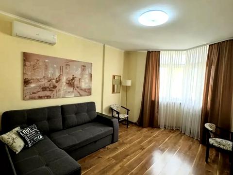 квартира за адресою Воскресенська вул., 12-А