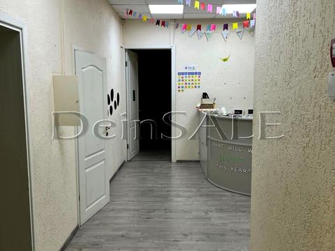 комерційна за адресою Володимирська вул., 6