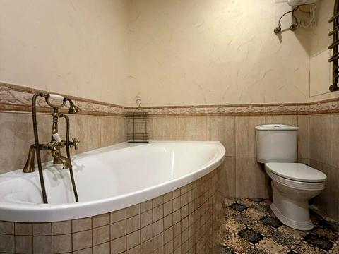 квартира за адресою Патріарха Мстислава Скрипника вул., 40