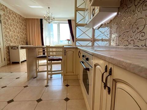 квартира за адресою Патріарха Мстислава Скрипника вул., 40