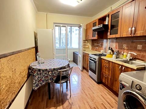 квартира за адресою Одеса, Небесної Сотні просп. (Маршала Жукова), 10-Б