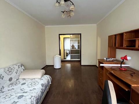 квартира за адресою Одеса, Небесної Сотні просп. (Маршала Жукова), 10-Б