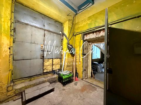 комерційна за адресою Робоча вул., 23в